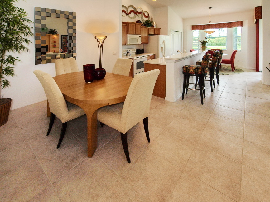 Building Photo - 1011 Fairwaycove Ln