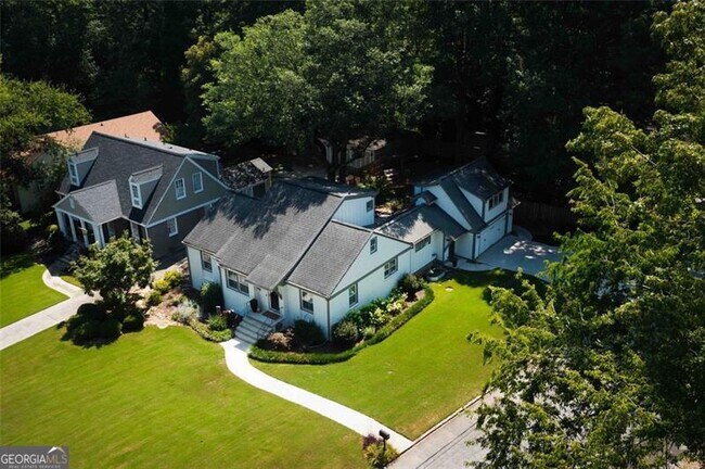 Building Photo - 102 Mockingbird Ln