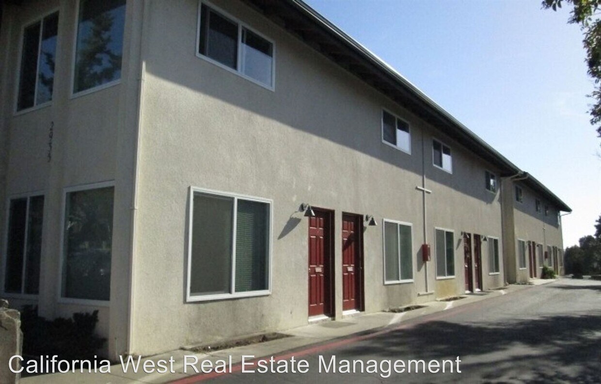 Foto principal - 2935 Augusta St