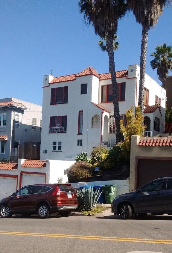 frente - 1925 Scott Ave