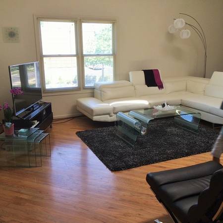 Foto principal - 338 E Wesley St