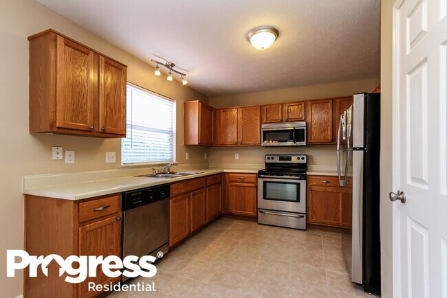 Building Photo - 17086 Newberry Ln