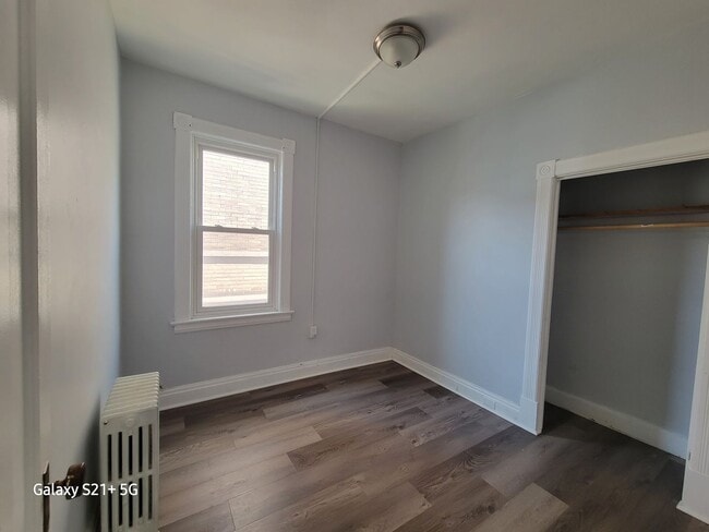 Building Photo - 1324 1st Ave