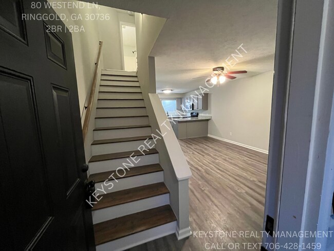 Foto del edificio - 80 Westend Ln