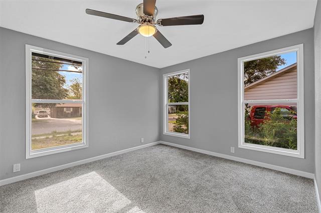 Foto principal - 3413 Haltom Rd