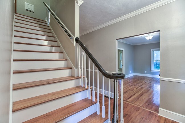 Building Photo - 957 Gentian Ct