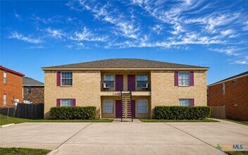 Building Photo - 1405 Dugger Cir