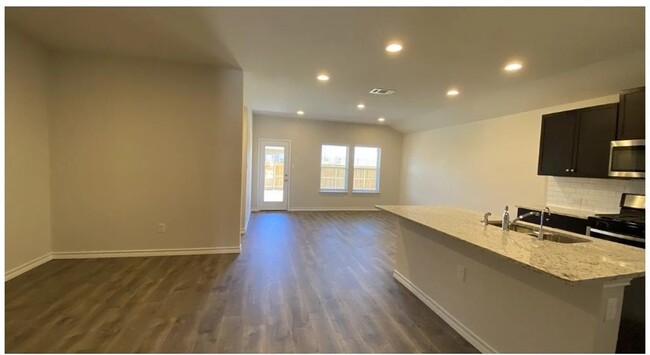 Building Photo - 391 Arbor Hills