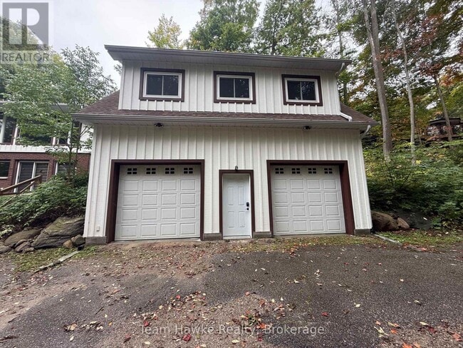 Building Photo - 121 Gilwood Park Dr