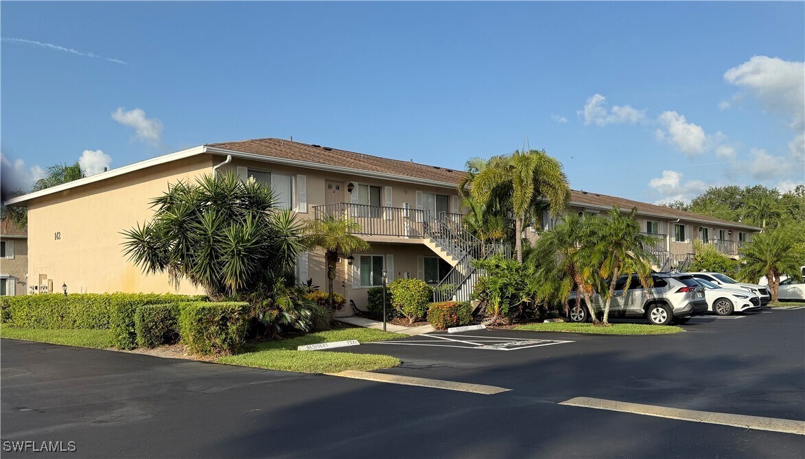 Primary Photo - 142 Palm Dr
