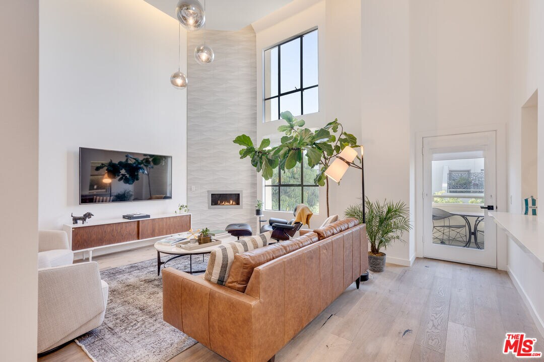 Foto principal - 720 Huntley Dr