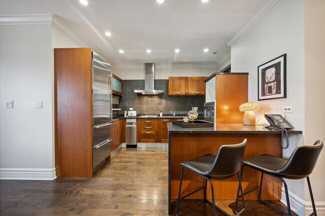 Foto del edificio - 70 E Walton St