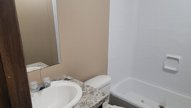 Foto del edificio - 32730 Carolee Cir