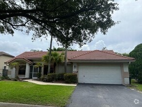 Building Photo - 5136 NW 49th Ave