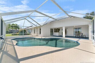 Building Photo - 347 SW Panther Trce