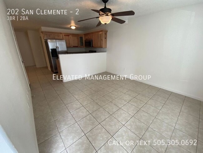 Building Photo - 202 San Clemente Ave