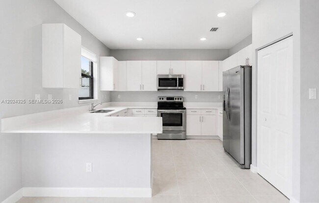 Foto del edificio - 20478 NW 4th Ave