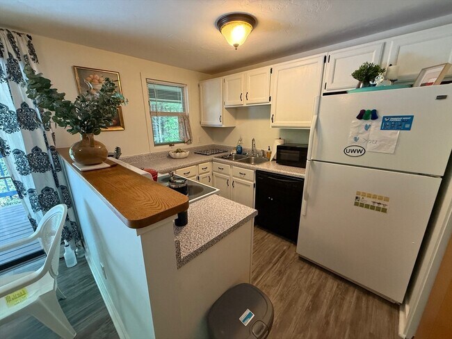 Foto del edificio - 28 Maria Ave