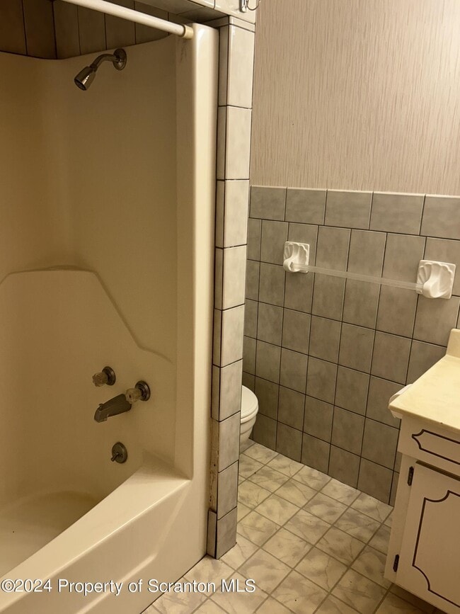 Foto del edificio - 80 Worth Church Rd