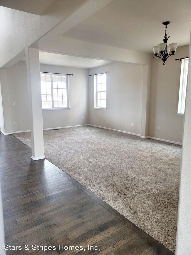 Building Photo - 4 br, 2.5 bath House - 421 Graham Way
