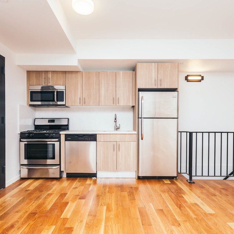 Foto principal - 618 Bushwick Ave