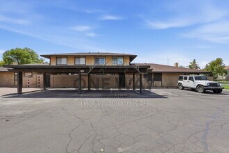 Building Photo - 1660 W Village Way