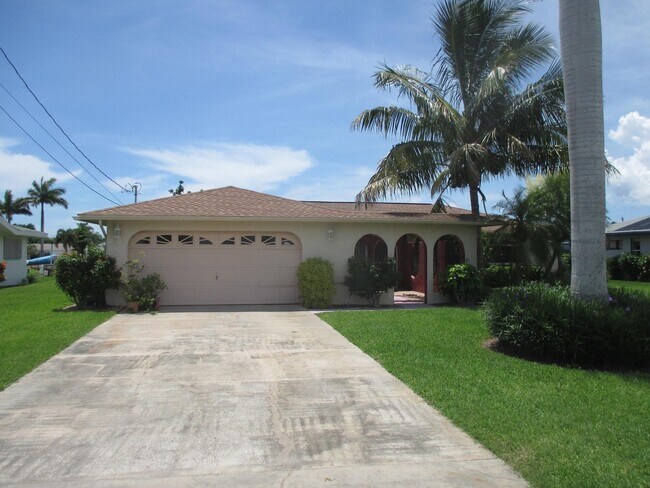 Foto del edificio - Newly Renovated Pool home, Direct Gulf Acc...