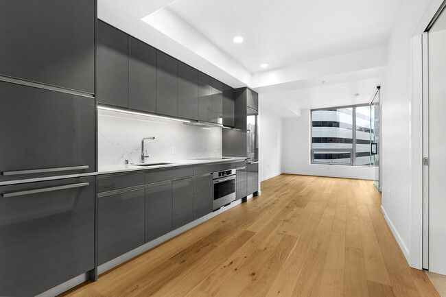 Building Photo - Nexus Condominium - 1 bedroom + den