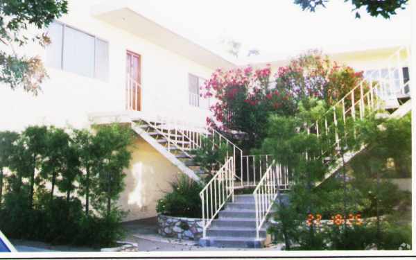 Foto principal - 877 Manhattan Beach Blvd