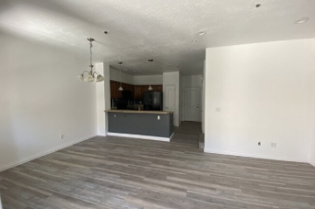Foto del edificio - Newly Remodeled Three Bedroom House