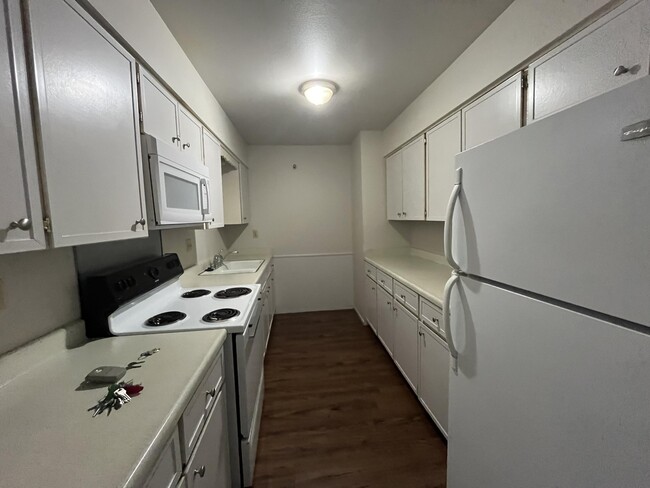 Building Photo - 3809 S 35th St