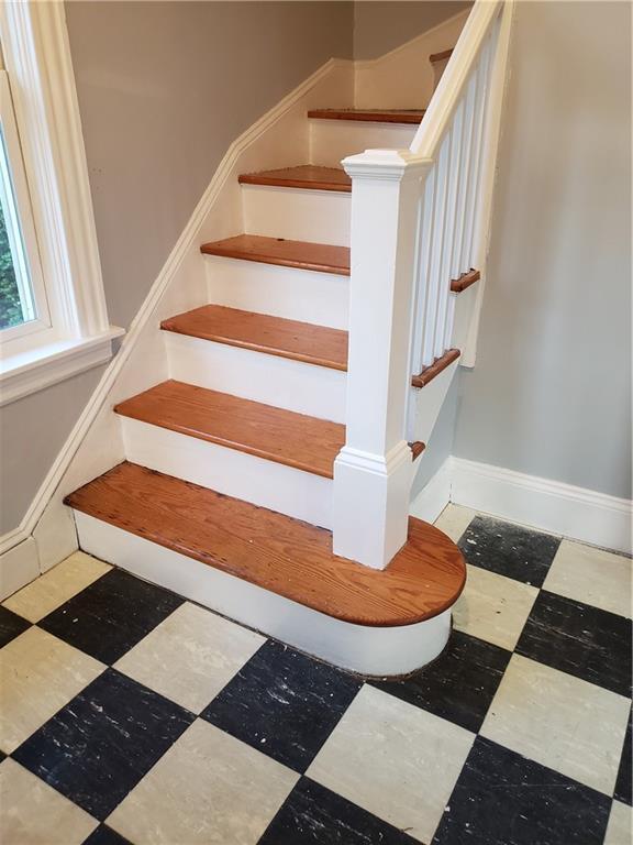 Building Photo - 36 Monument St