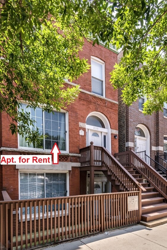 Building 3-Flat - 2023 W Armitage AVE