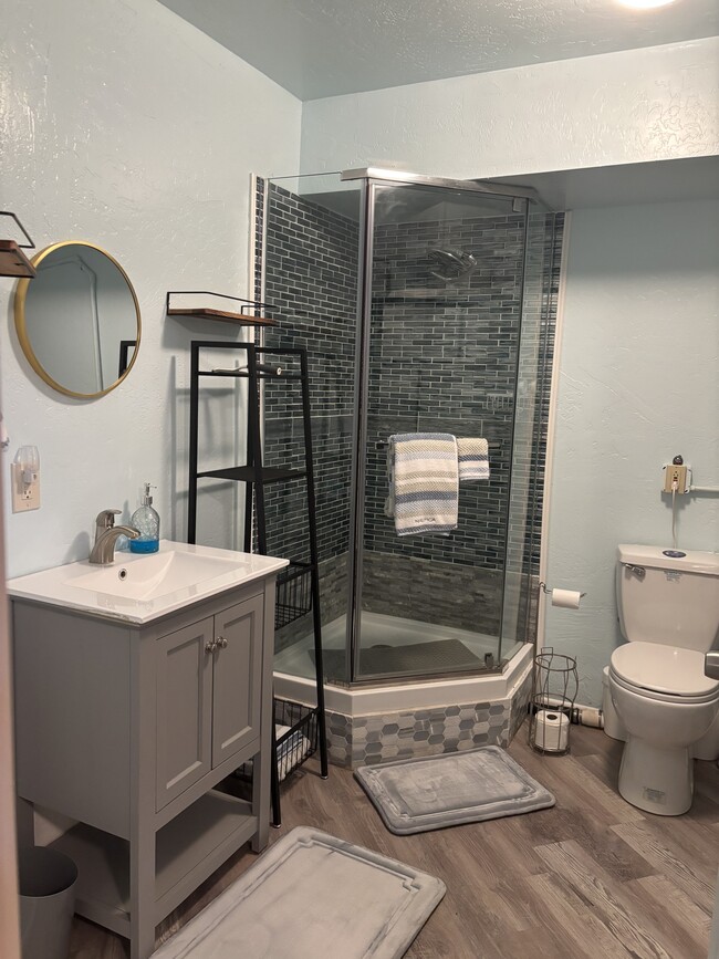Building Photo - 370 Arroyo Pinon Dr