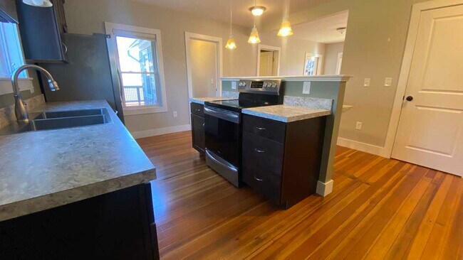 Foto del edificio - 6 Church Ave