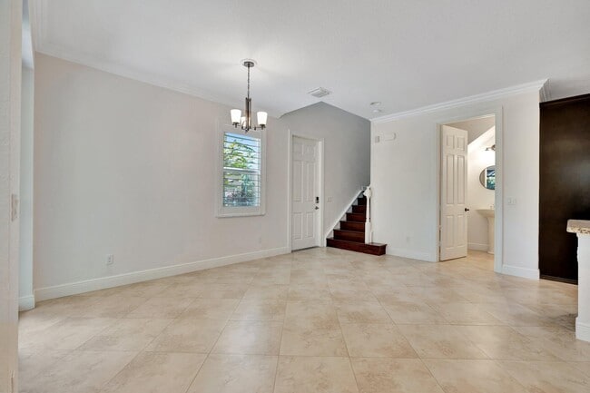 Building Photo - 4559 Cadiz Cir