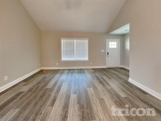 Foto del edificio - 1093 Whitney Dr