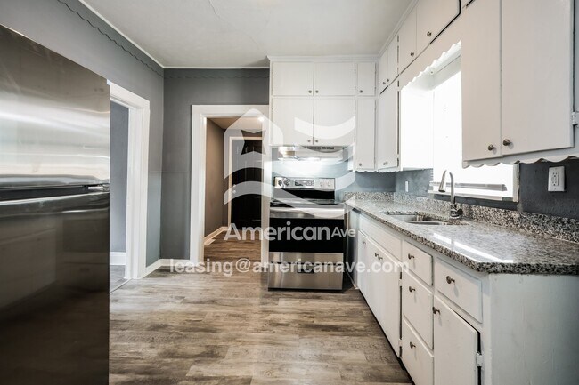 Building Photo - 1165 E Indiana Ave