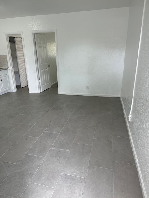 Building Photo - Avondale Gardens Apartments