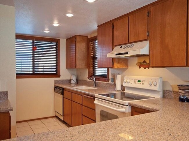 Foto del edificio - Elk Run Townhouse with 1 car garage.