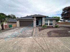 Building Photo - 14989 SE Sedona Dr
