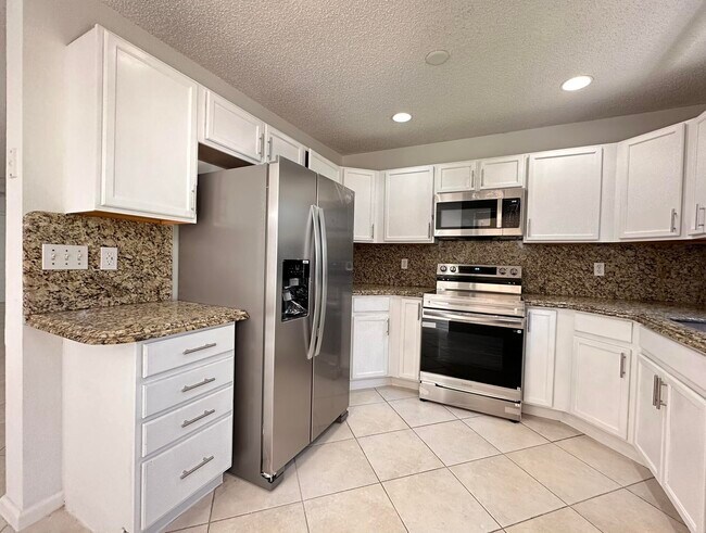 Foto del edificio - 703 Crosswinds Dr