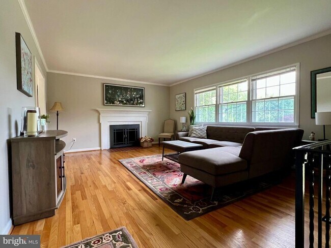 Foto del edificio - 4213 Nutwood Way
