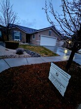 Building Photo - 9273 Sassafras Trail