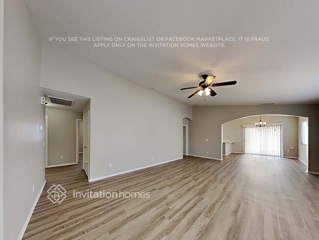 Foto del edificio - 10802 W Rio Vista Ln