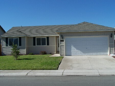 Primary Photo - 3 bedroom home