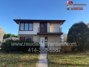 Building Photo - 6580 N 73rd St