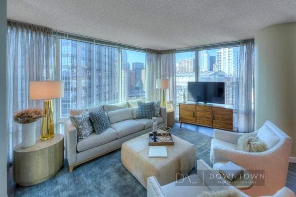 2 bedroom in Chicago IL 60610 - 2 bedroom in Chicago IL 60610