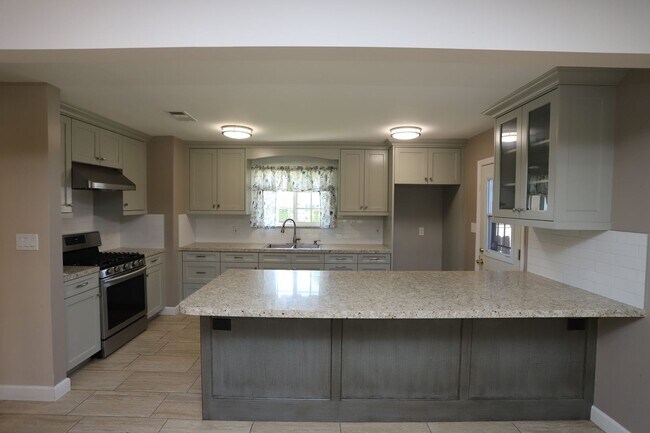 Foto del edificio - 11411 Chapman Ave