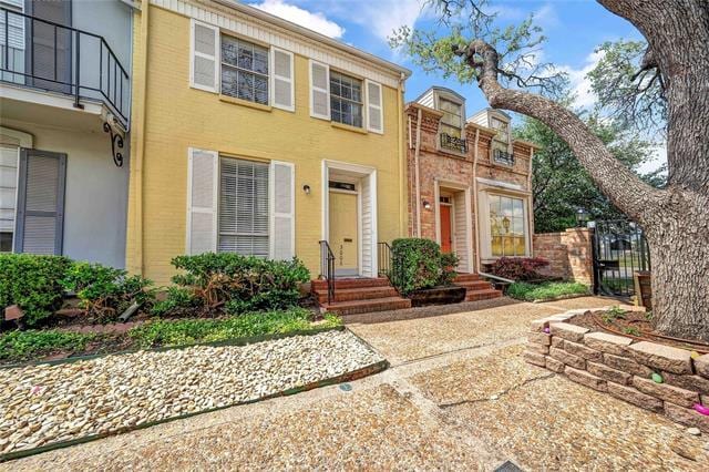 Foto principal - 3006 Brockbank Ct